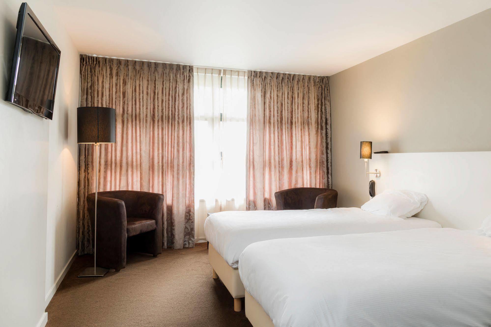Hotel Вассенар Экстерьер фото
